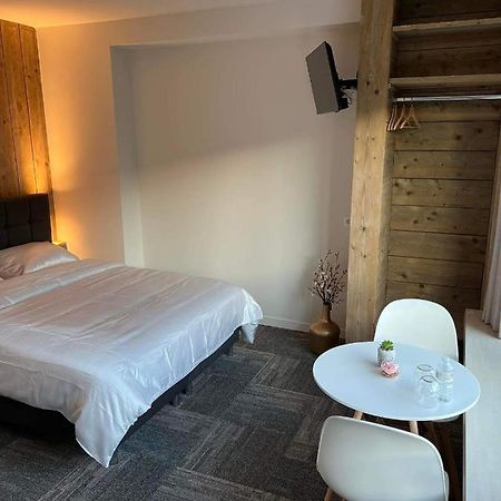 Nieuwe kamer in centrum Brugge met badkamer ! Eksteriør billede