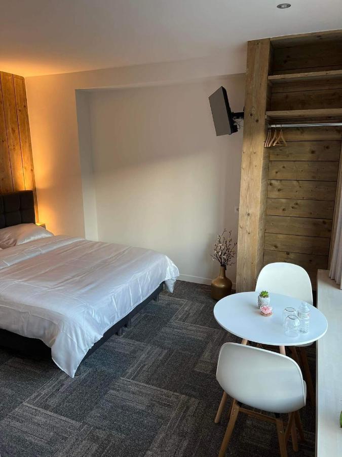Nieuwe kamer in centrum Brugge met badkamer ! Eksteriør billede